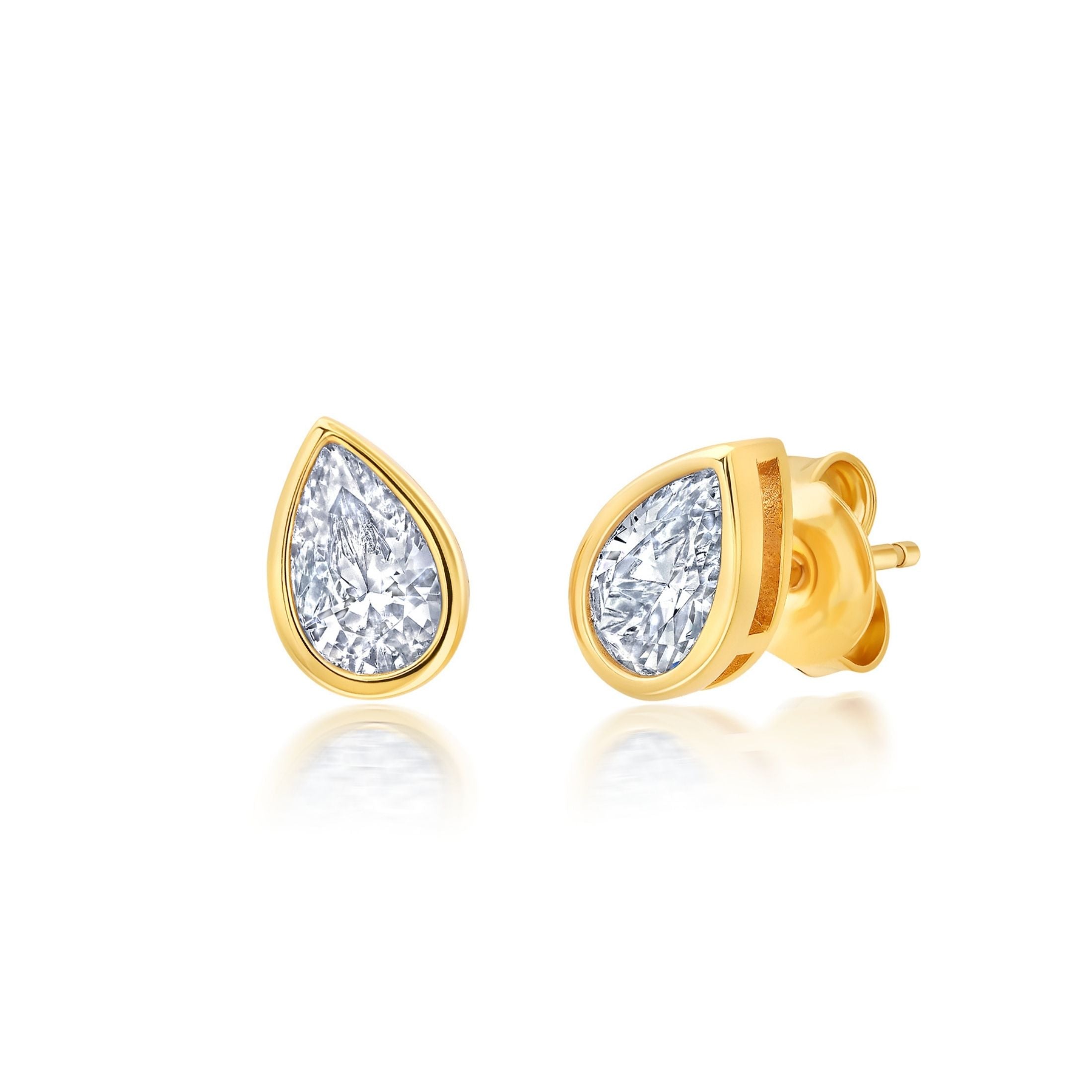 1.3ct Dare to Pear Stud Earrings Finished in Gold
