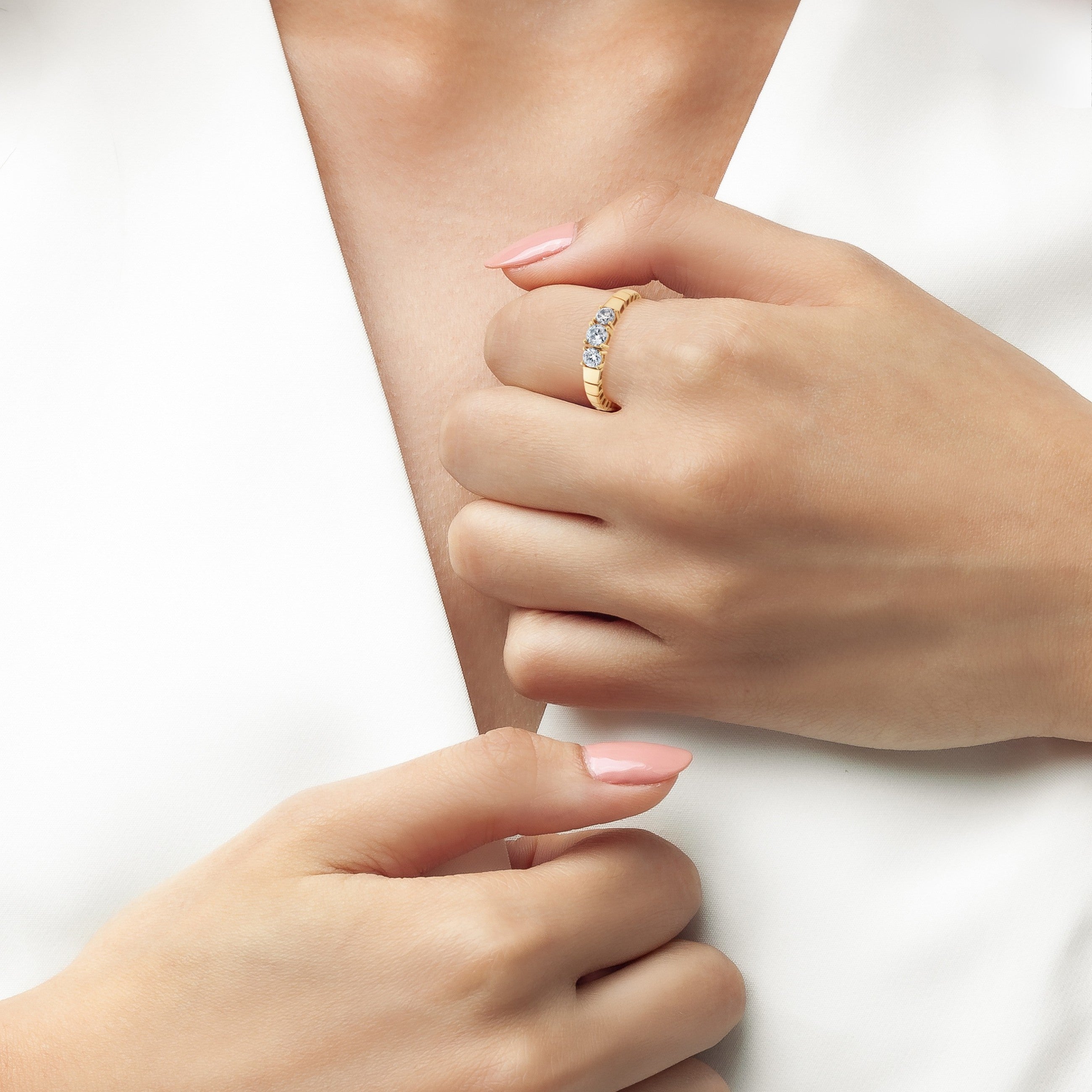 Pure Flex Graduated Ring Finished in Gold