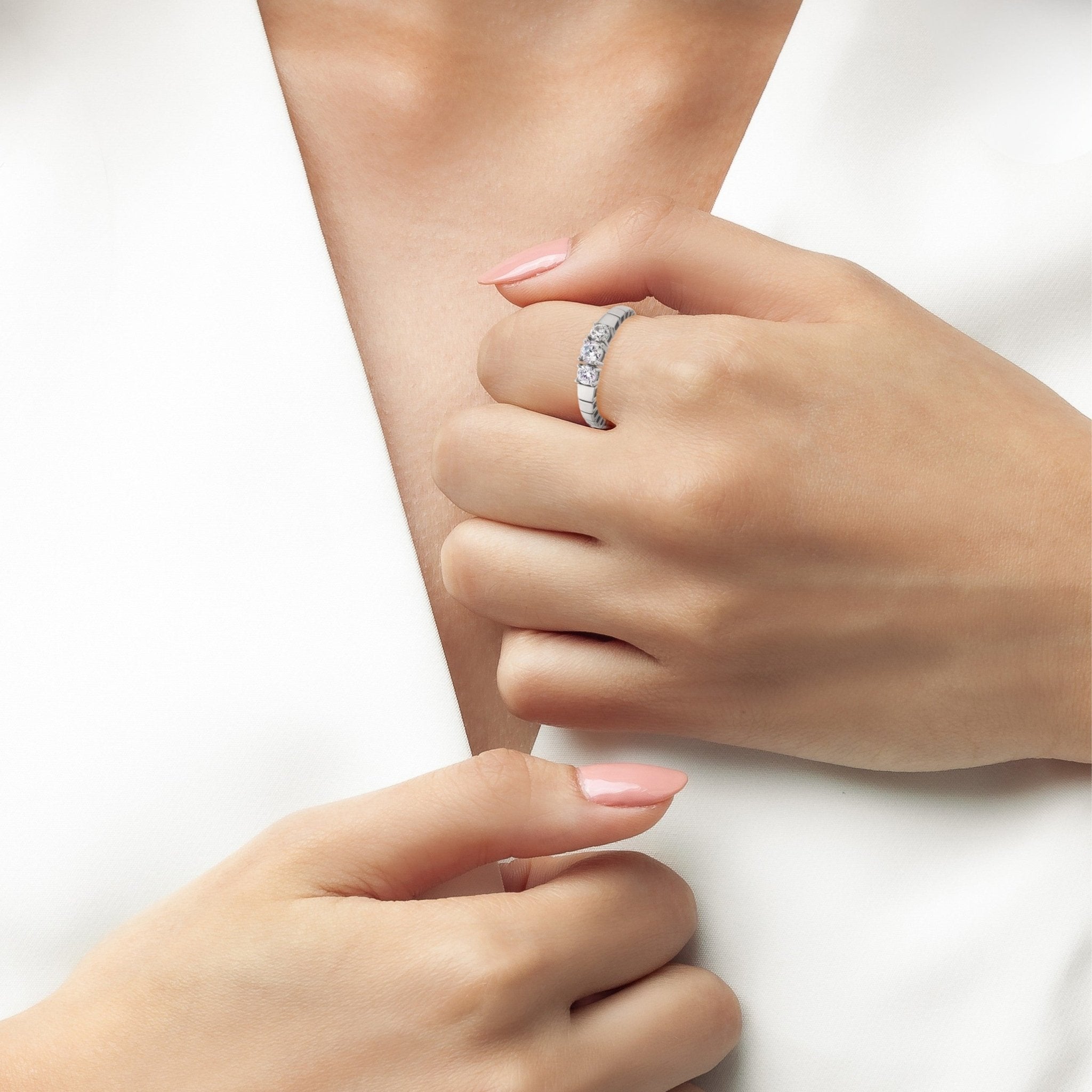 Pure Flex Graduated Ring Finished in Platinum - CRISLU