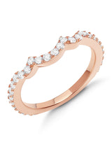 Three Stone Round Cut Ring Set Finished in 18kt Rose Gold
