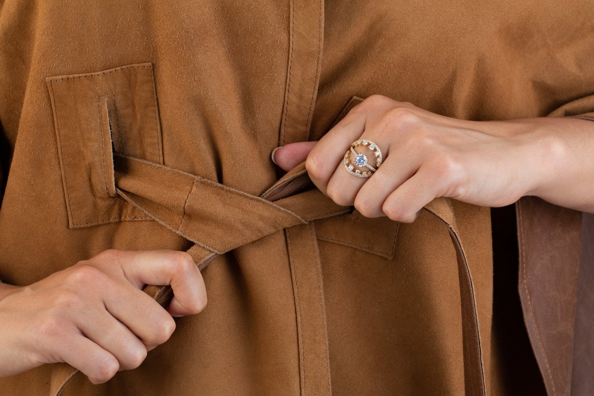 Round Prong Set Ring Set Finished in 18kt Yellow Gold - CRISLU